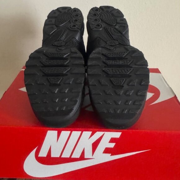 AIR MAX PLUS DRIFT - Picture 6 of 8